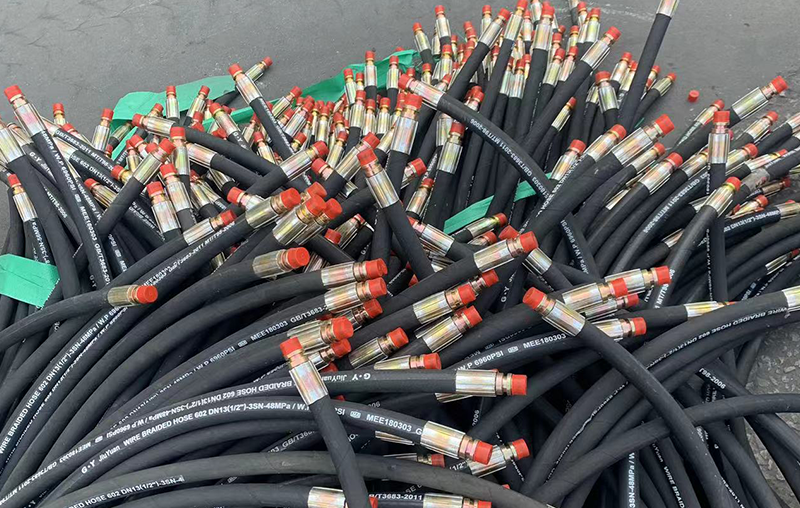 高 壓橡膠管總成.png 高 壓橡膠管總成.png